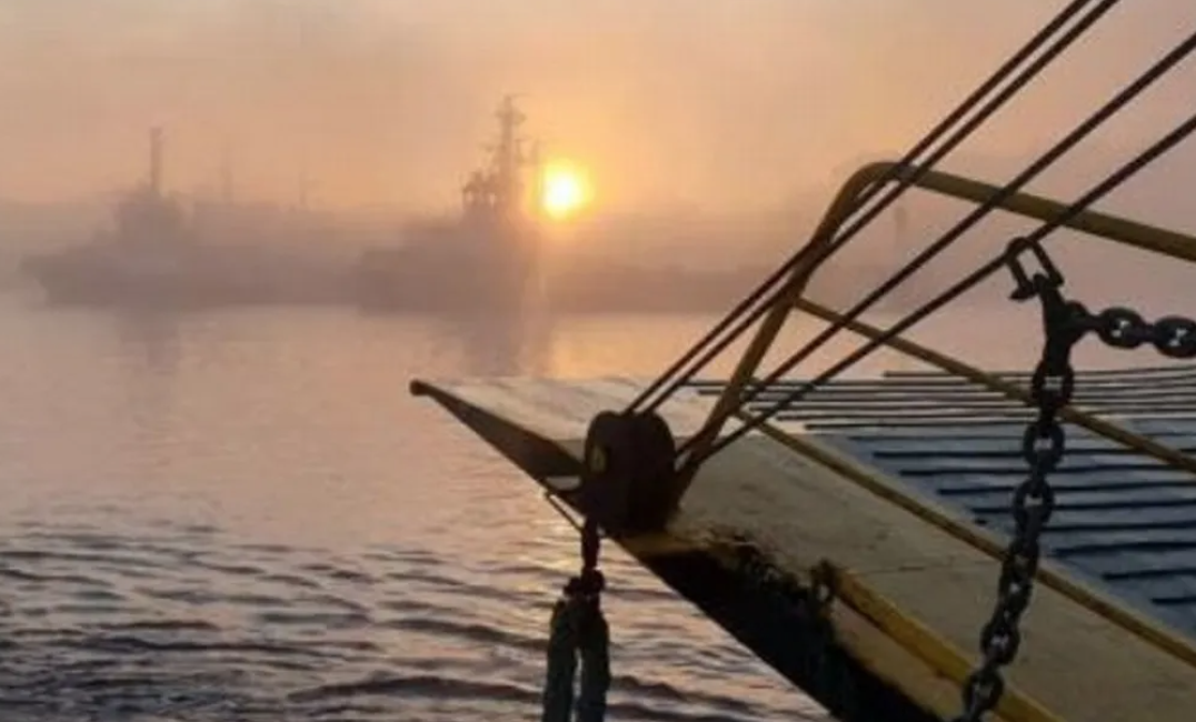 Transit gemi geçişlerine sis engeli