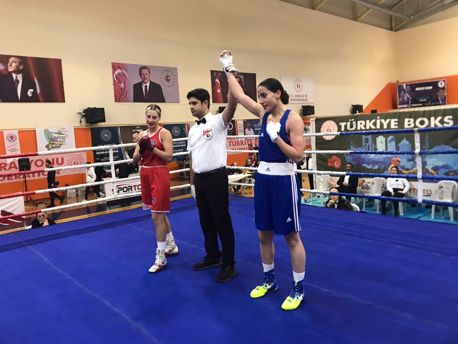 Elazığ’lı İki Boksör Yarı Finalde