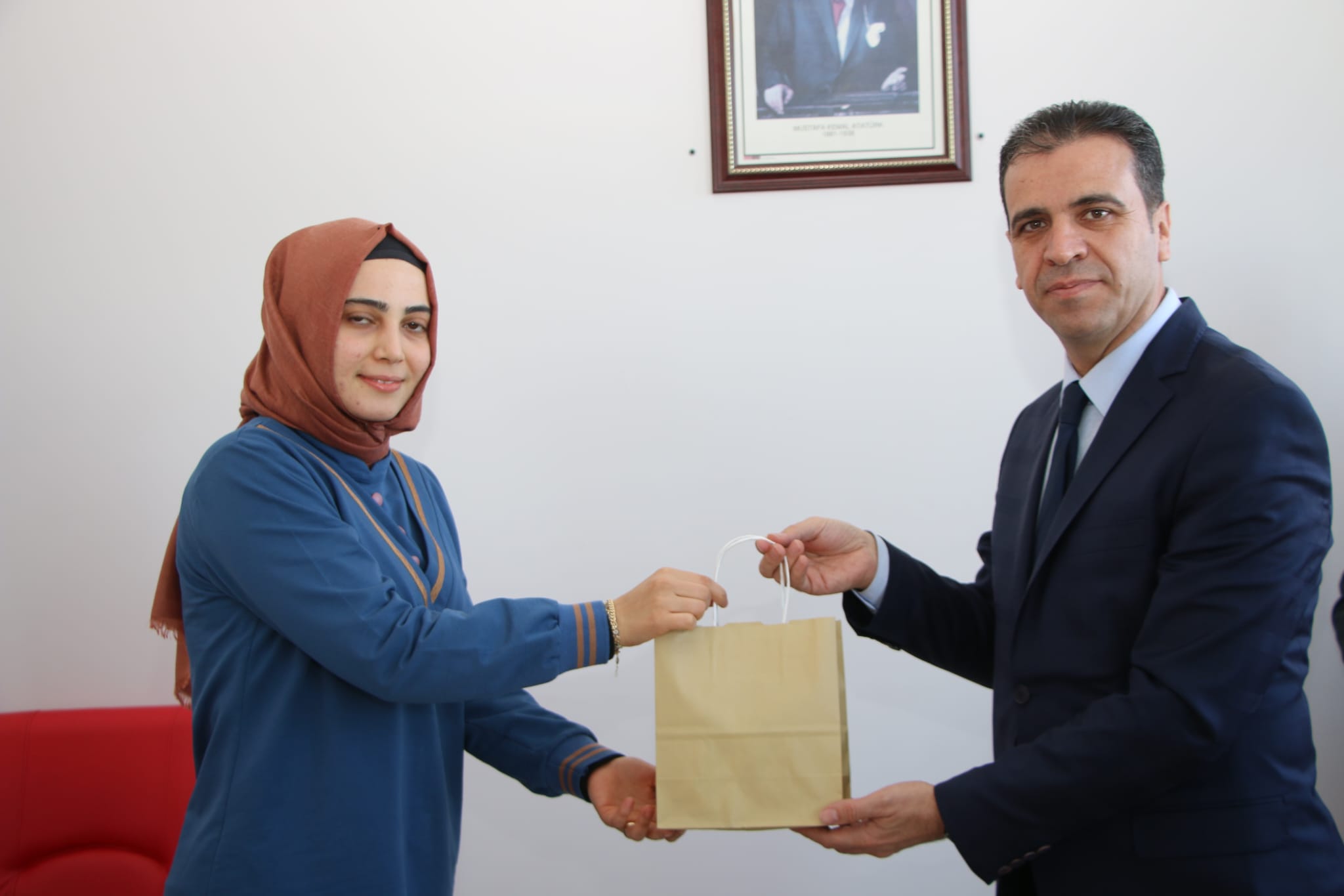 İl Müdürü Çeçen başarılı personelleri ödüllendirdi