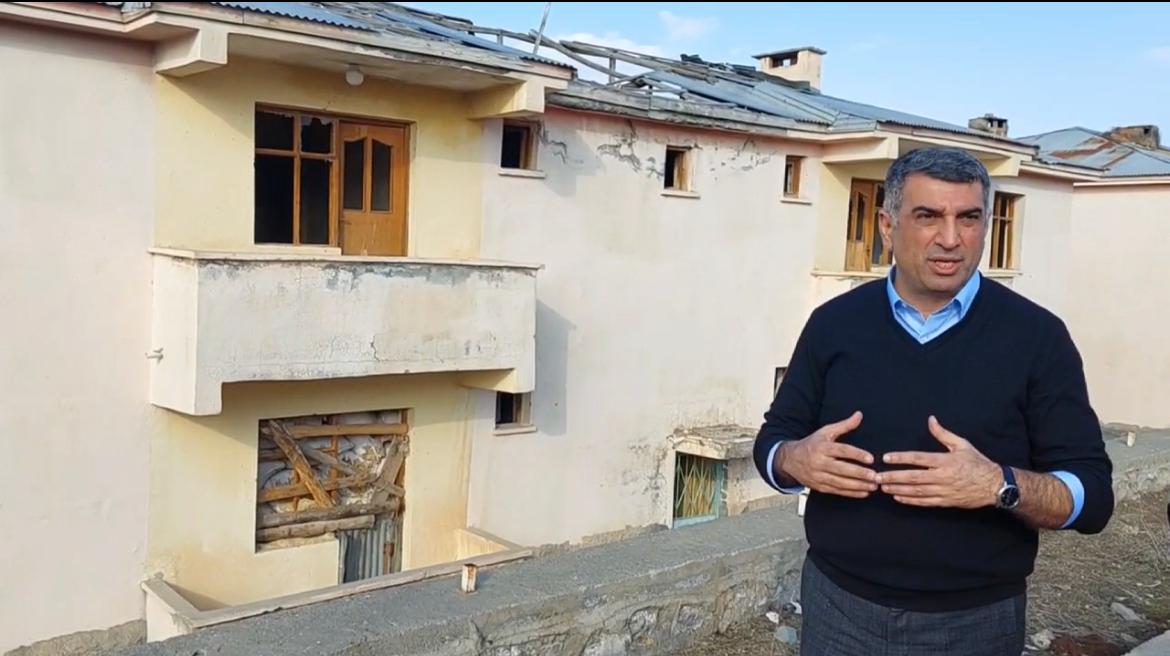 Milletvekili Gürsel Erol AFAD tarafından 2004 yılında yapılan konutların hali içler acısı: Ne tapusu var, ne de denetim…*