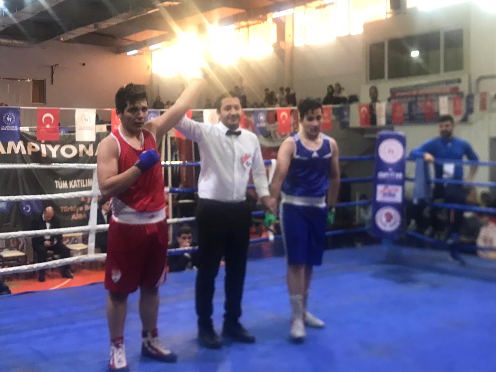 ELAZIĞ BELEDİYESPORLU 3 BOKSÖRÜMÜZ ÇEYREK FİNALDE
