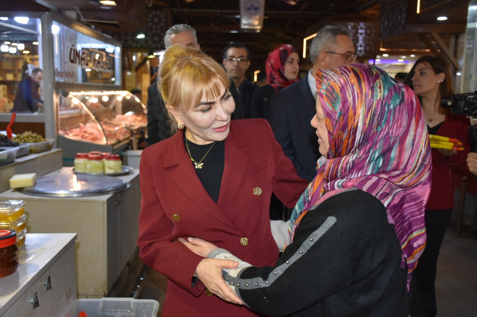 VATANDAŞLARDAN PROF. DR. AÇIK’A  “CENNETE KADAR YOLUN AÇIK OLSUN”