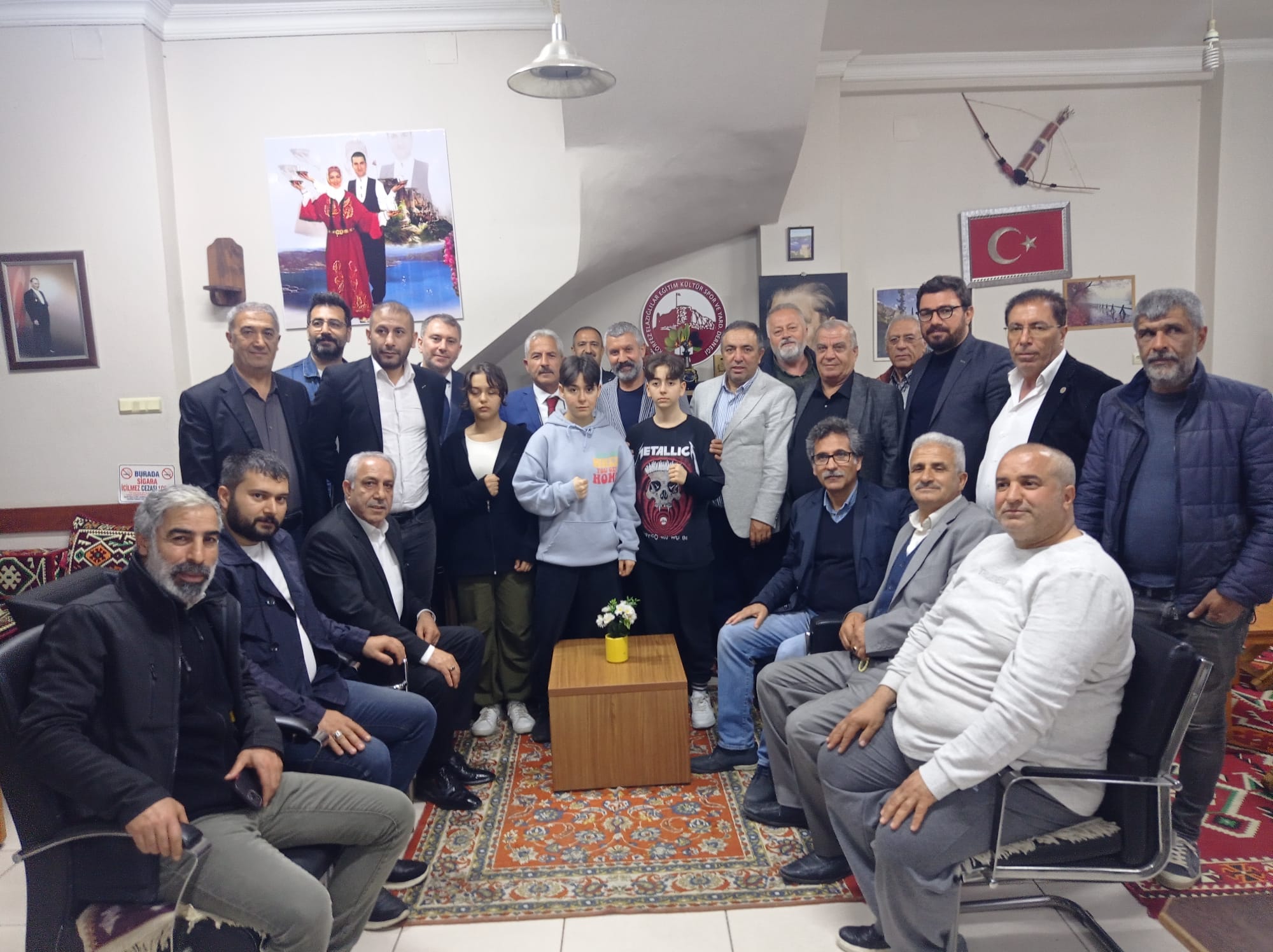 Körfez Elazığlılar Derneği İftar Programı Düzenledi