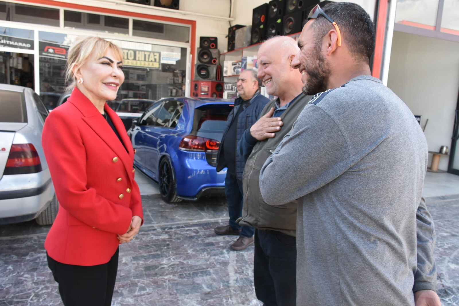 VATANDAŞLARDAN BAĞIMSIZ ADAY PROF. DR. AÇIK’A “KİMİNLE KONUŞSAK SİZİ DESTEKLİYOR”