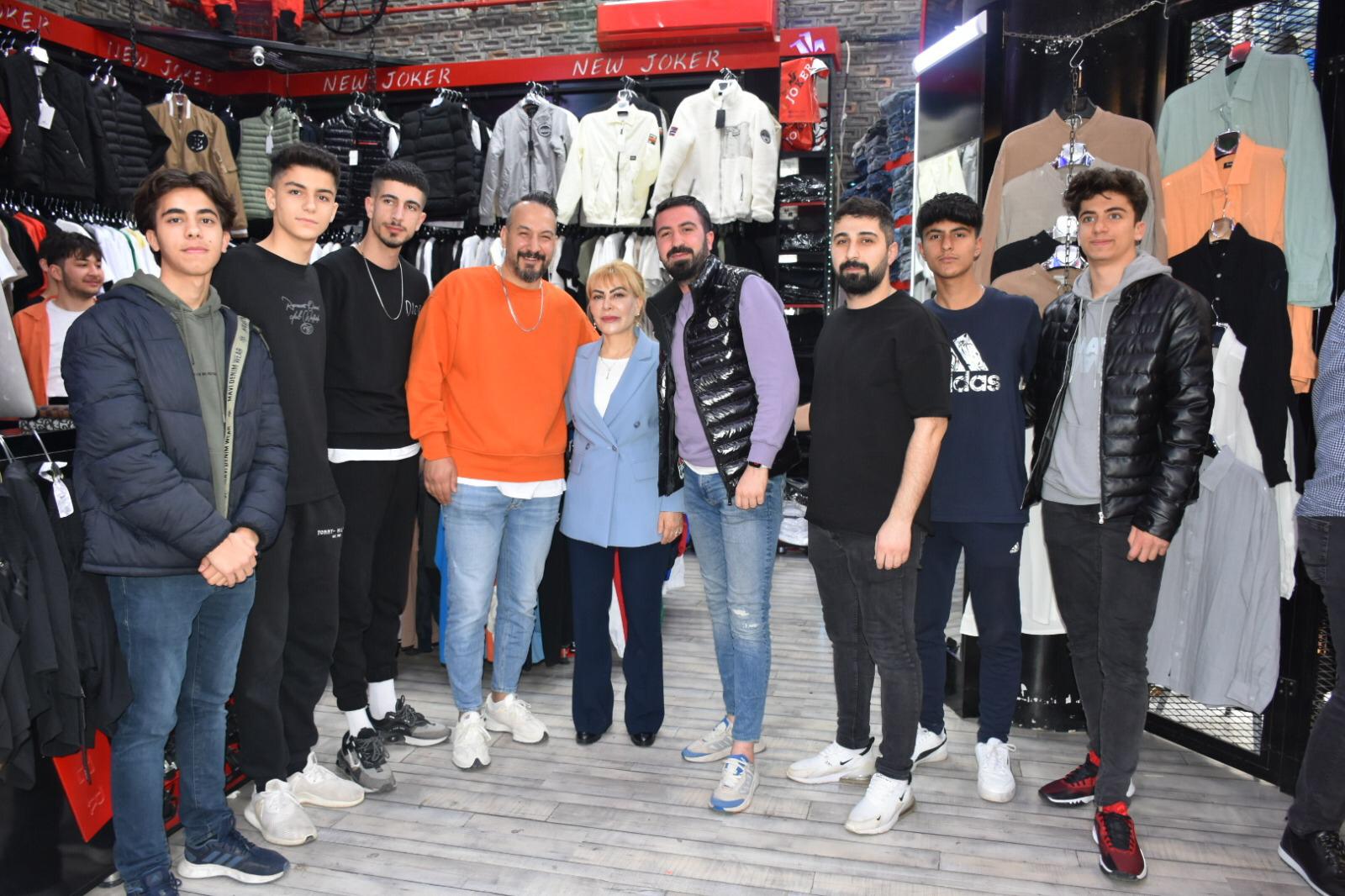 BAĞIMSIZ ADAY PROF. DR. YASEMİN AÇIK ELAZIĞLILARIN DESTEĞİ İLE YOLUNA TAM HIZ DEVAM EDİYOR