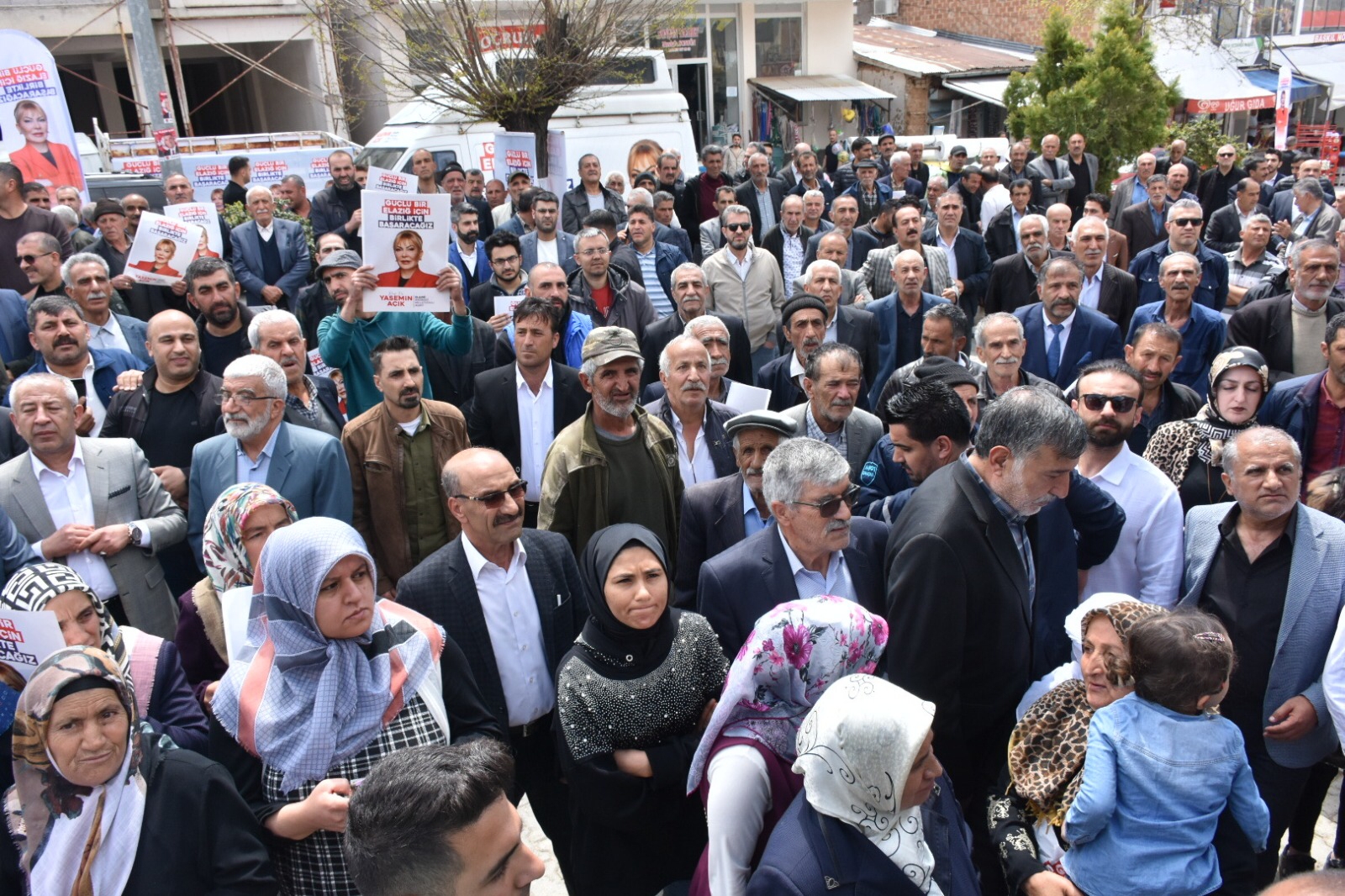 BABAOCAĞINDA “YASEMİN KIZLARINA” TAM DESTEK