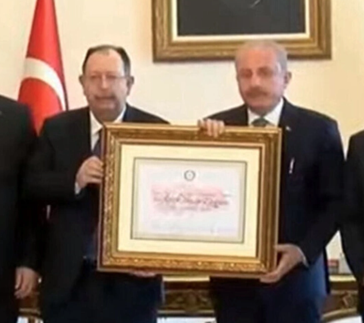 Cumhurbaşkanı Erdoğan’ın mazbatası teslim edildi
