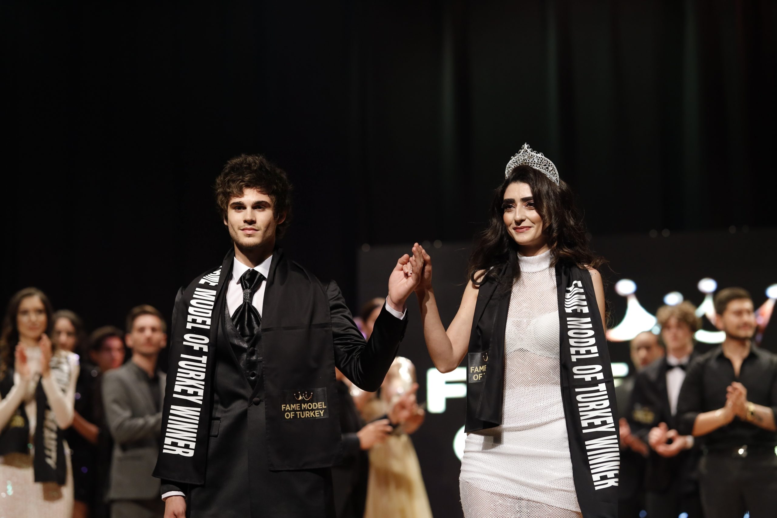 FAME MODEL OF TURKEY 2023’ÜN EN İYİ MANKENLERİ MELİSSA ASLAN VE FURKAN YILDIRIM OLDU.