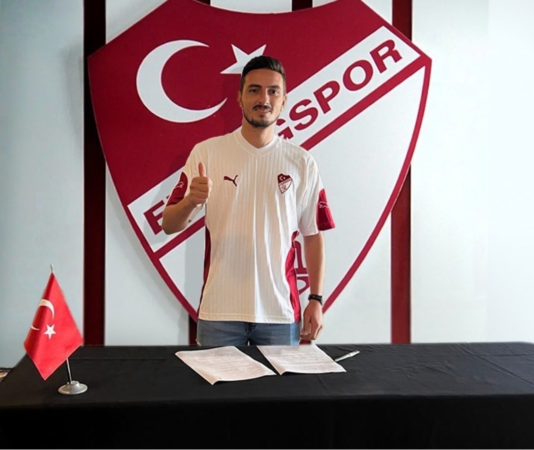 Gakkoş’ta İlk Transfer Metin Peker