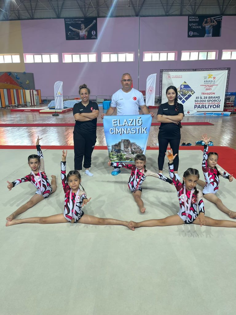 Elazığ tarihinde bir ilki gerçekleştiren kız ve erkek cimnastikçilerimiz Mersin’de