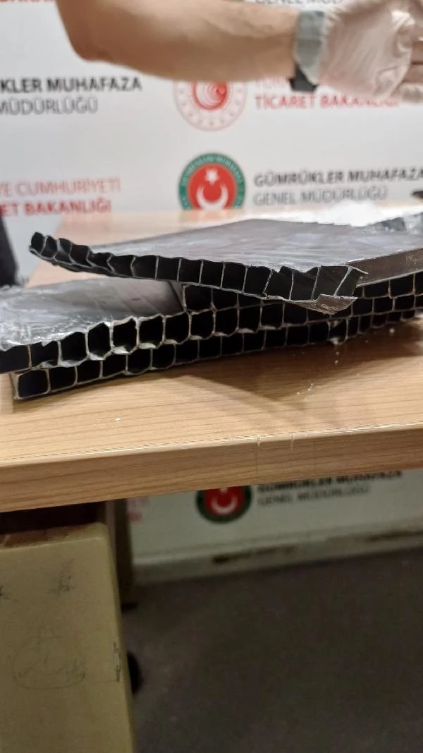 Sabiha Gökçen Havalimanı’nda 2 Kilo Metamfetamin Ele Geçirildi