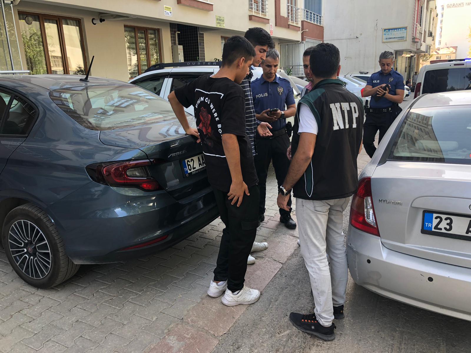 Elazığ Emniyet Çocuk Şube Müdürlüğü  Okul Önü Ve Çevrelerinde Uygulama Yaptı