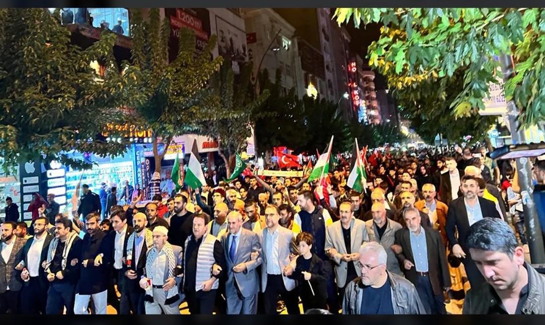 Elazığlı Vatandaşlar Filistin İçin Yürüdü.