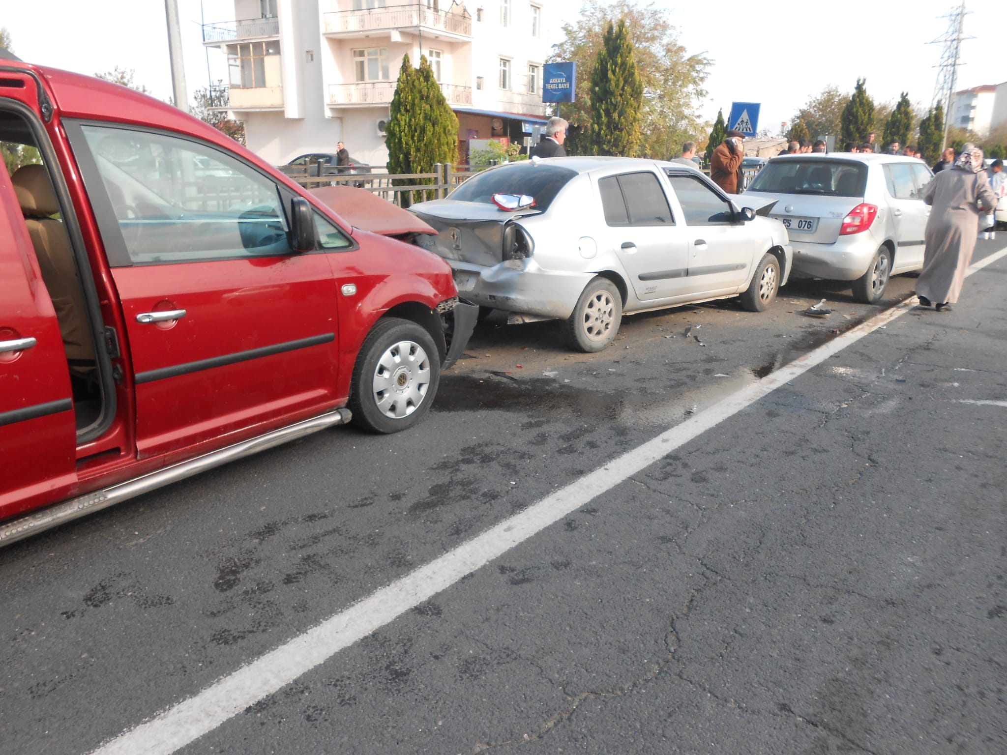 Yazıkonak’ta 5 Araç Birbirine Girdi