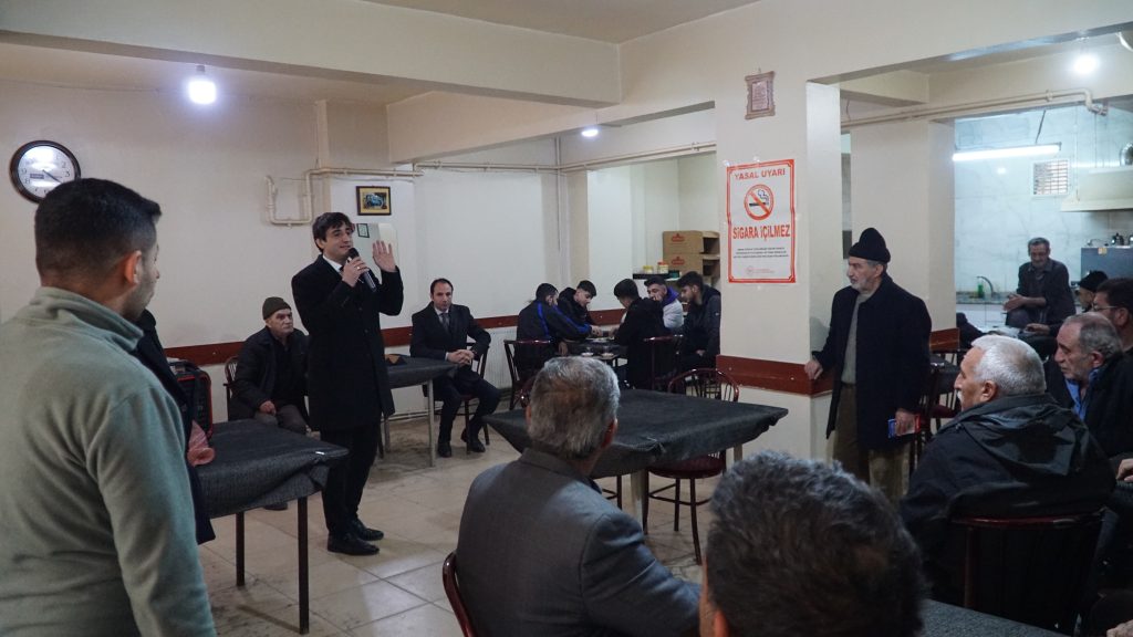 Saadet Partisi Elazığ Belediye Başkan Adayı Akın seçim ziyaretleri kapsamında Rızaiye Mahallesi’ni ziyaret etti