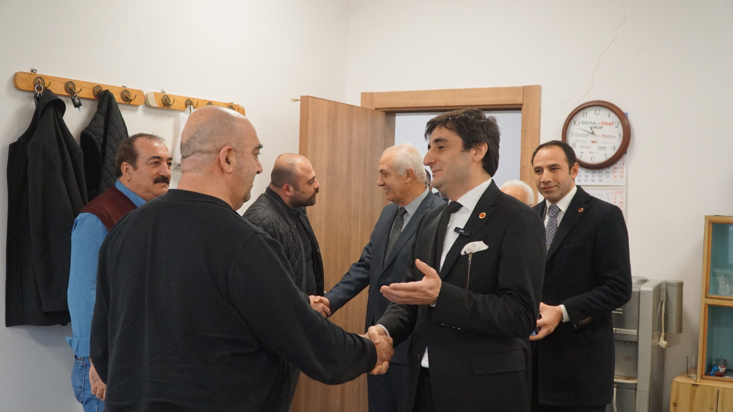 AKIN”ANKETLERDE İYİ DURUMDAYIZ, AMA SEÇİMİ GARANTİLEMEK İÇİN DESTEĞİNİZE İHTİYACIMIZ VAR”