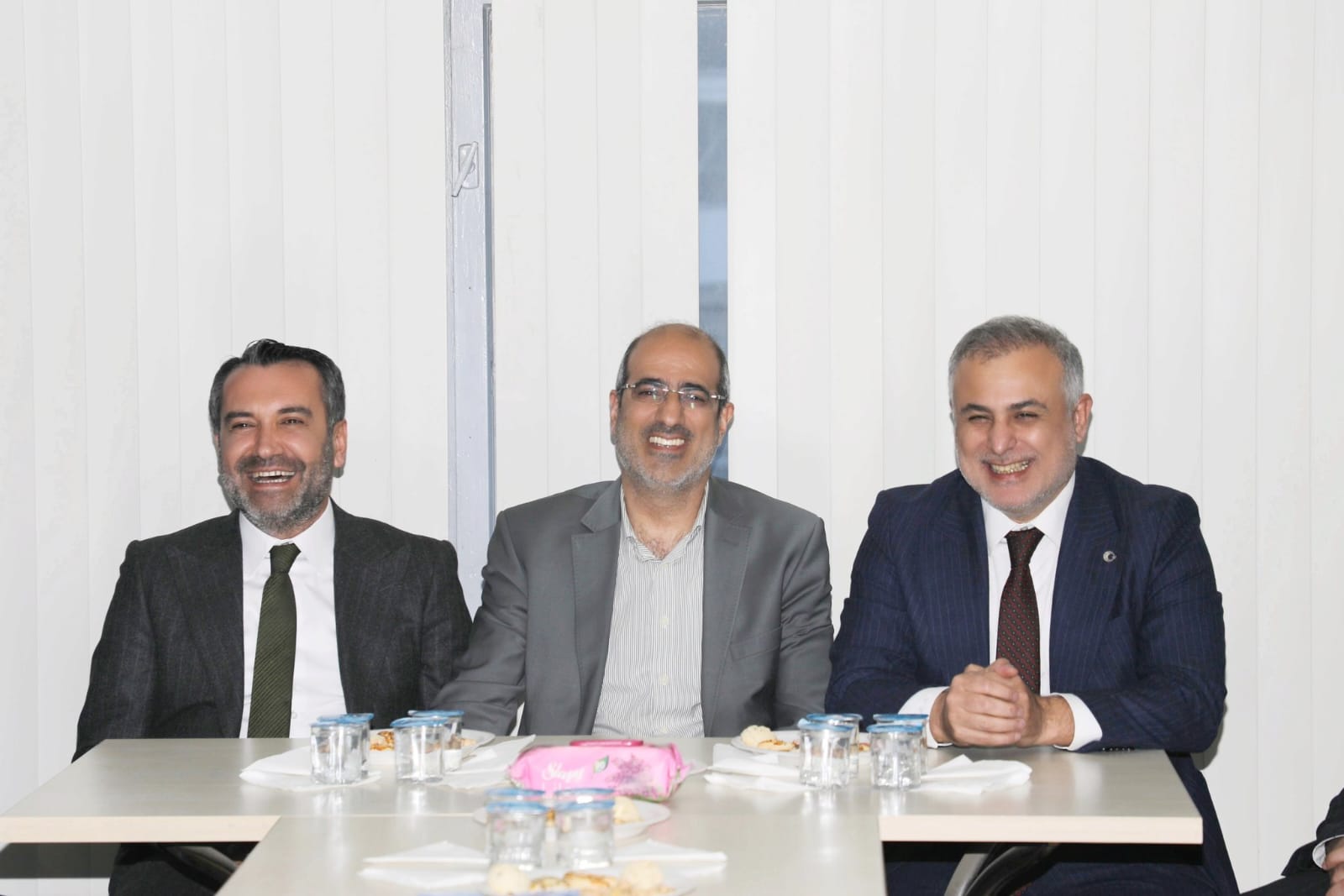 AK Parti Genel Merkez Teşkilat Başkan Yardımcısı Metin Bulut memleketi Elazığ’da bir dizi ziyaret gerçekleştirdi.