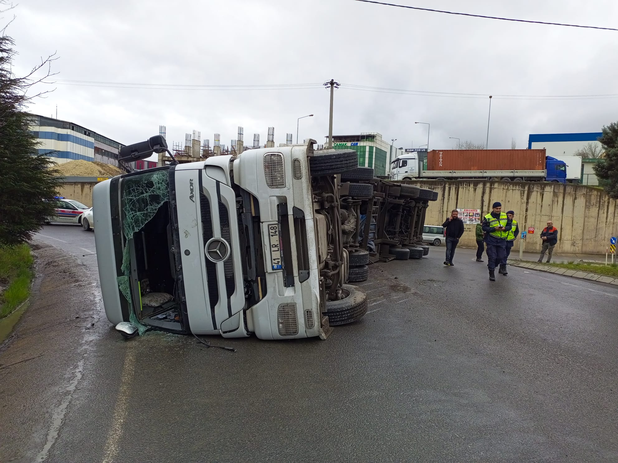 Kocaeli Dilovası Tavşanlı Mevkisinde  Trafik kazası