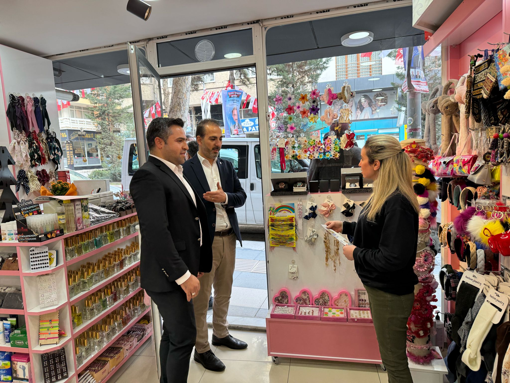 DEVA Partisi Belediye Başkan Adayı Recep Ceylan, seçim çalışmaları kapsamında yoğun ziyaretlerini sürdürüyor.