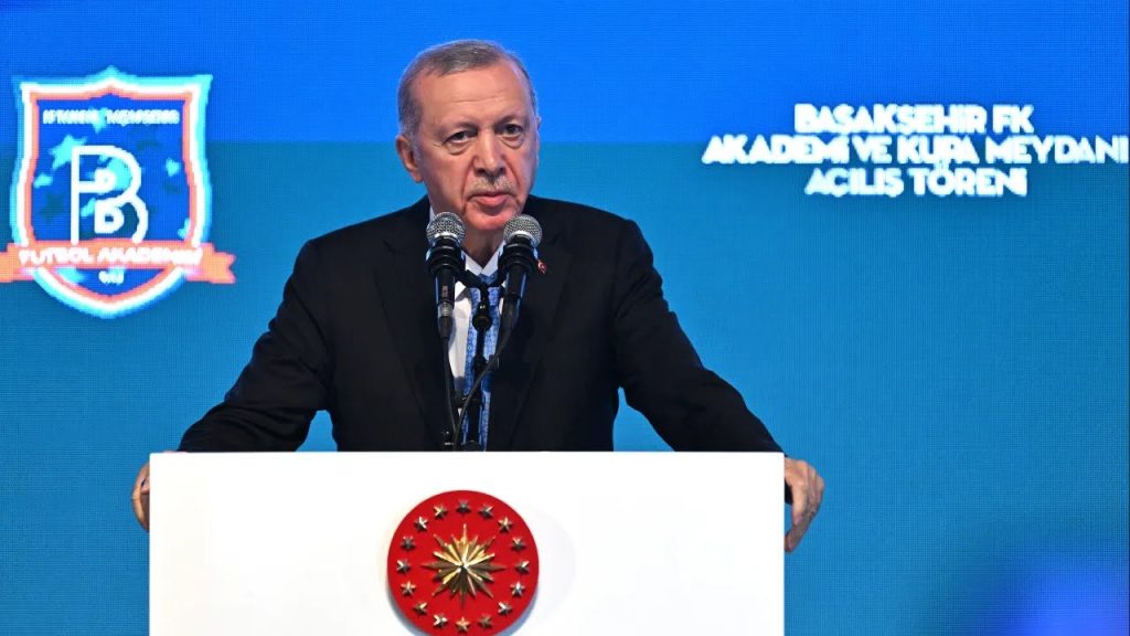 Cumhurbaşkanı Erdoğan: Futbola Kavga Ve İdeolojinin Girmesi, Sporun Ruhuna Zarar Verir