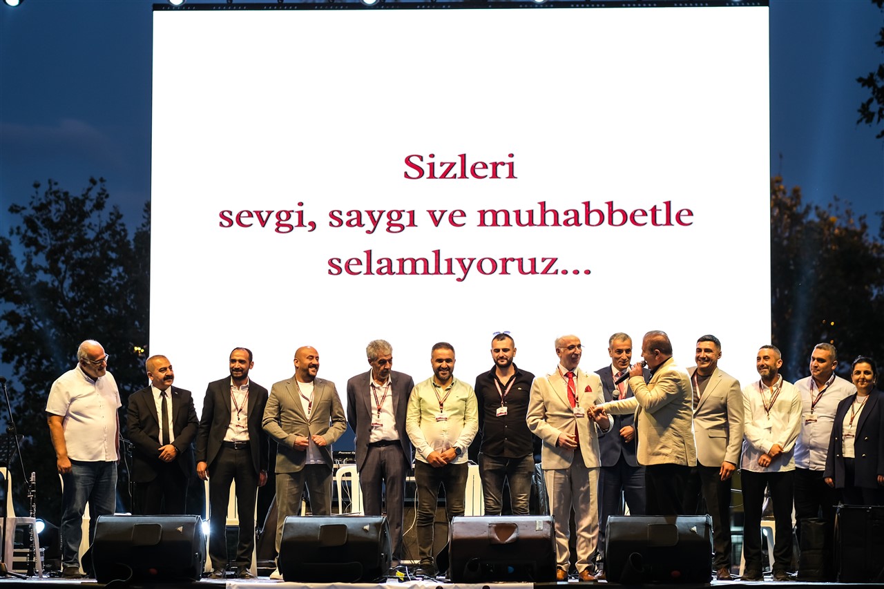 Kartal Elazığlılar Derneği 5. Yılını Muhteşem Bir Konser İle Taçlandırdı