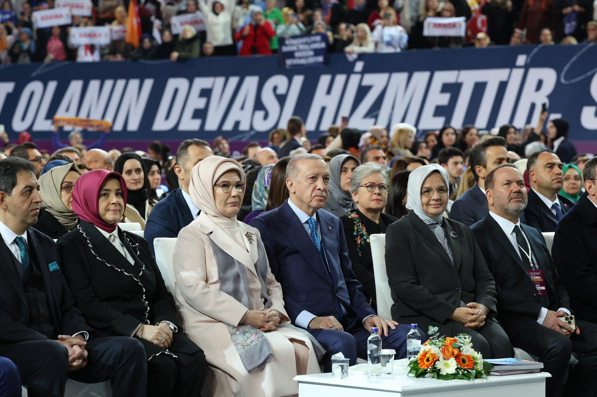 BAŞKAN TÜVER AK Parti Genel Merkez Kadın Kolları 7. Olağan Kongresinin hayırlı olmasını  diliyorum