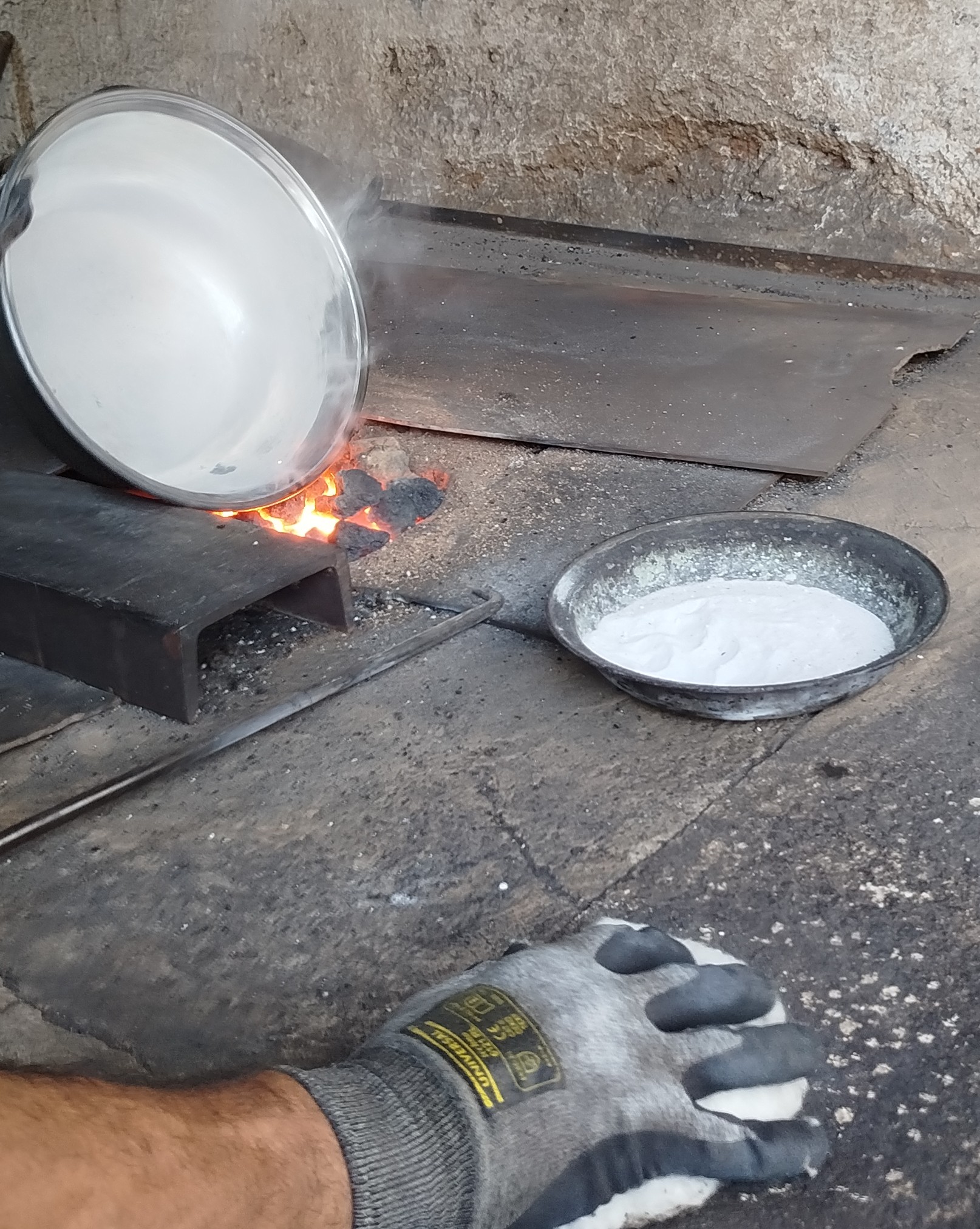 Kalayın Parıltısı, Bakırcılığın Çekiç Sesi… Elazığ’da Bir Meslek Susmaya Yüz Tutuyor