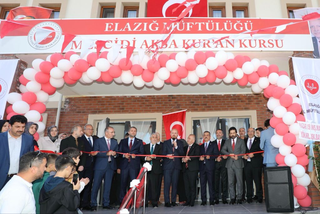 Elazığ’da Bilal Erdoğan Rüzgârı! Mescid-i Aksa Kur’an Kursu Açıldı