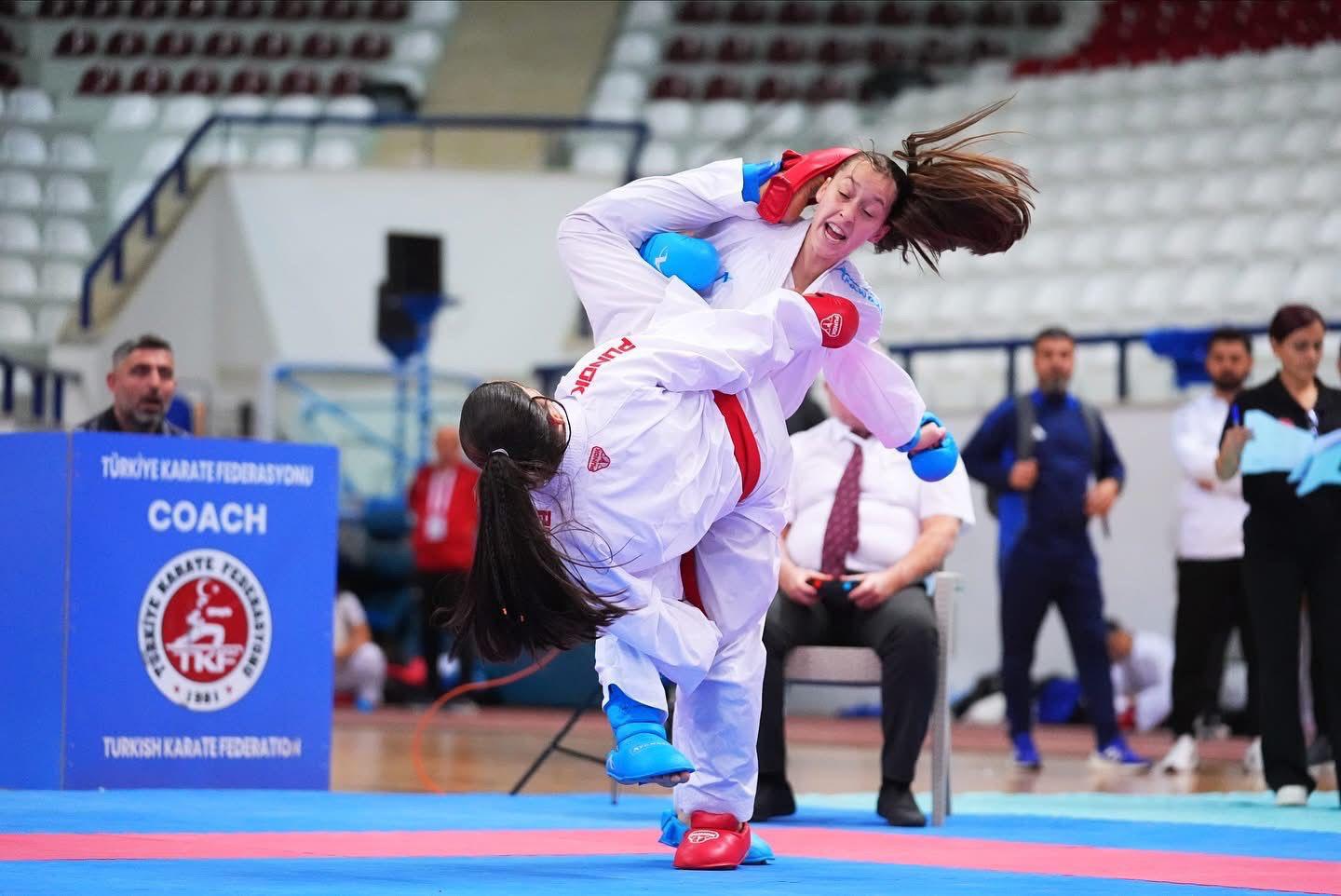 TÜRKİYE KARATE ŞAMPİYONASI ELAZIĞ’DA SONA ERDİ