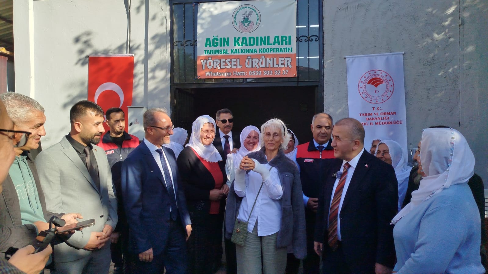 VALİ HATİPOĞLU: “AĞIN’IN KÜLÜNDEN DOĞAN KADINLARI, TÜRKİYE’YE ÖRNEK OLUYOR”