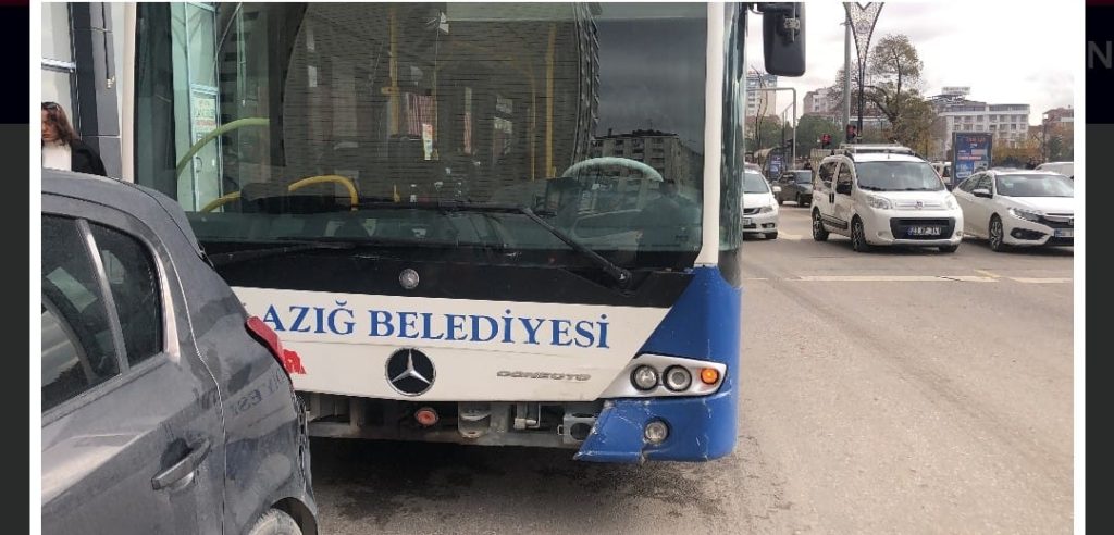 Elazığ’da Trafik Kazası: 2 Yaralı