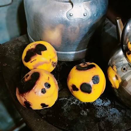 ELAZIĞ’DA KIŞIN UNUTULMAZ KOKUSU GERİ DÖNDÜ: SOBADA AYVA GELENEĞİ YENİDEN HAYAT BULUYOR!