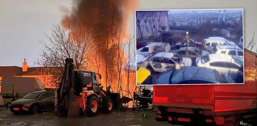 YILDIRIM DEHŞETİ: OTOPARKA DÜŞEN YILDIRIM 14 ARACI KÜLE ÇEVİRDİ!