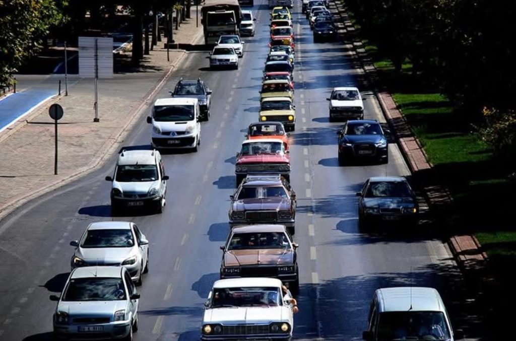 Konvoy Terörüne Geçit Yok: Trafiği Felç Edene 90 Bin TL Ceza!