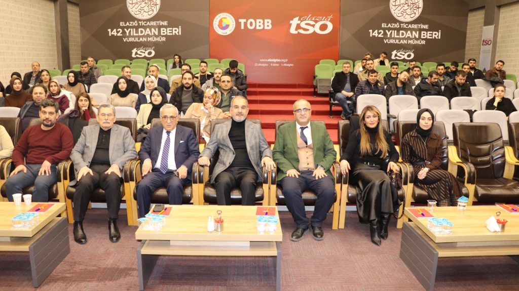 BAŞKAN ALAN İNŞAAT SEKTÖRÜNÜN SORUNLARINI PAYLAŞARAK ÇÖZÜYORUZ