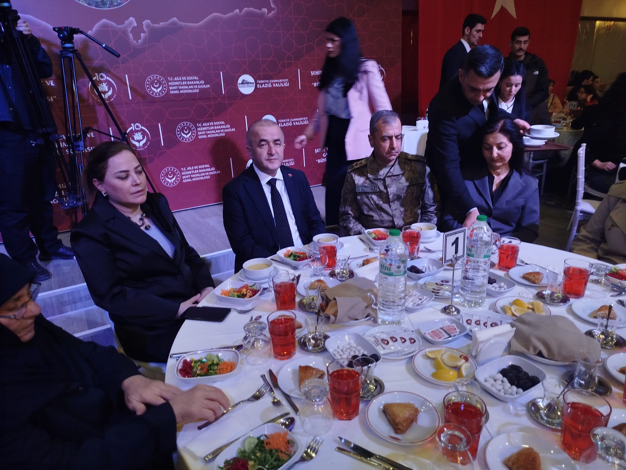 Elazığ Valiliği’nden Şehit Aileleri ve Gazilere İftar Programı!