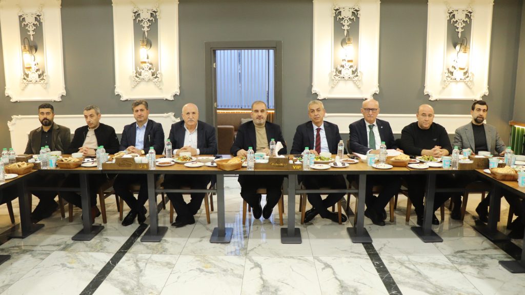 ATTIĞIMIZ HER ADIM ELAZIĞ İÇİN KAZANCA VESİLE OLUYOR”