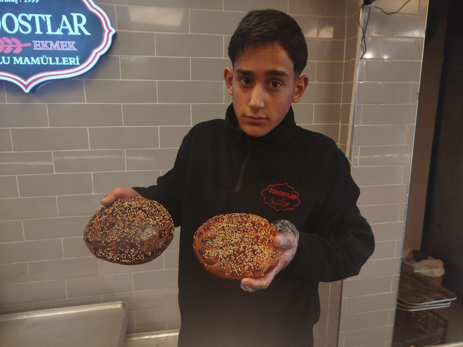 Elazığ’da Ramazan ayının gelmesiyle birlikte sofraların vazgeçilmezi olan nohut ekmekler yeniden görücüye çıktı.