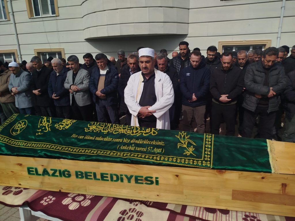 Ali Kayalı Son Yolculuğuna Uğurland