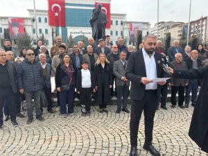 Bizi  Durduramayacaklar. Milletin  iklidarı yakındır