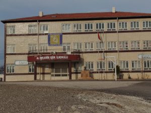 Karşıyaka Sahipsiz, Karşıyaka Dertli: Muhtar Demirbaş: Oyları Aldılar, O Gidiş Bu Gidiş