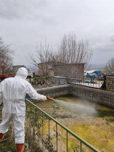 ekipleri, yaklaşan bahar dönemiyle birlikte larva ilaçlama çalışmalarına başladı.