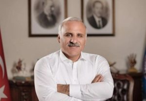 Elazığ’ın Eski Valisi Murat Zorluoğlu’dan “Mertlik ve Dürüstlük” Vurgusu!