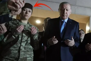 Ömer Halisdemir’in kızı ‘bordo bereli’ oldu