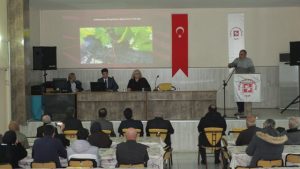 Keban’da üzüm yetiştiriciliğine yönelik önemli bir eğitim programı düzenlendi. 