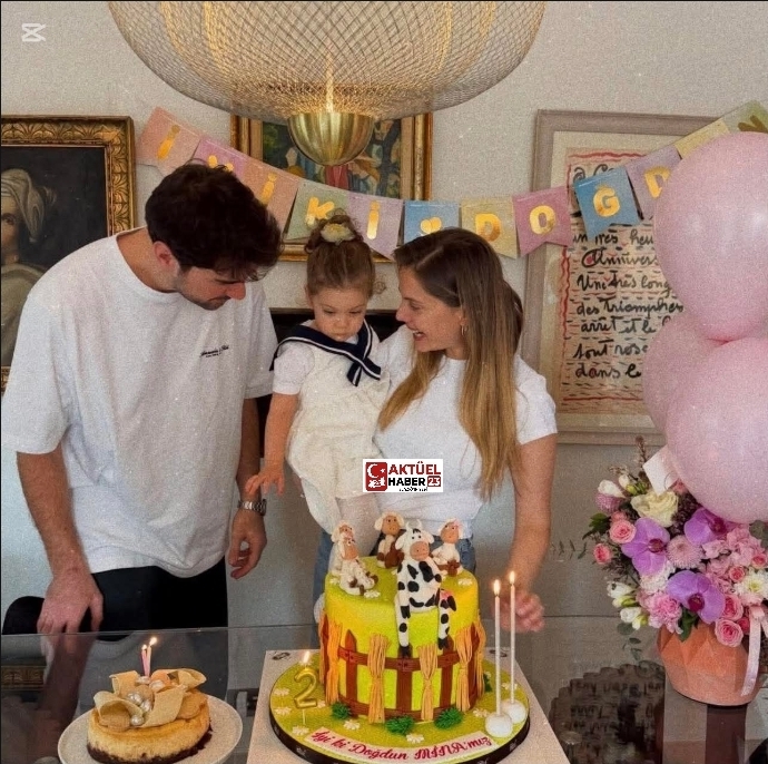 Ünlü Çiftten İlk Paylaşım: Kızlarının Yüzünü İlk Kez Gösterdiler