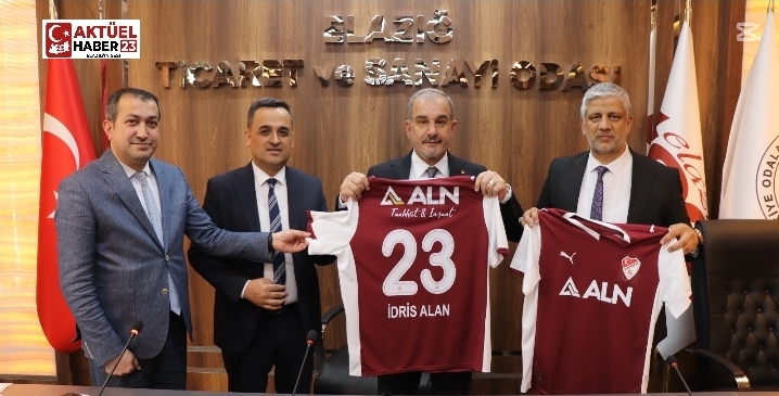 Başkan Alan Sözünü Tuttu: Öğrencilere Formalarını Hediye Etti