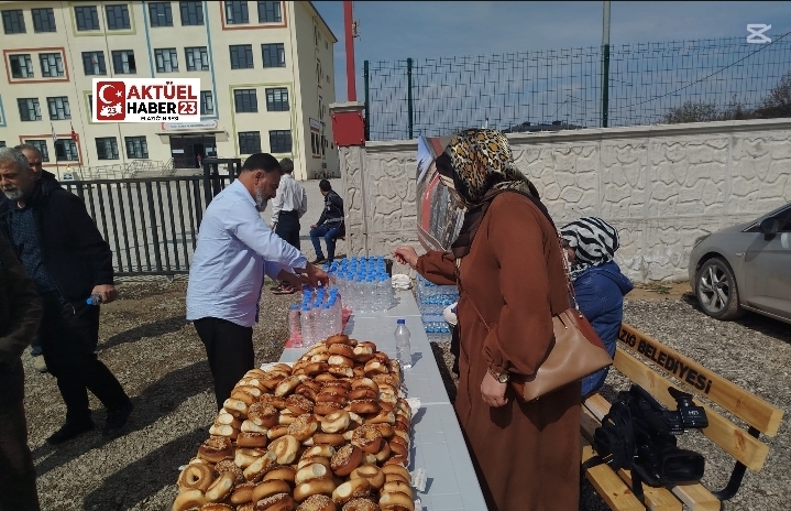 Elazığlı Şehit Babasından Vefa Dolu Hareket