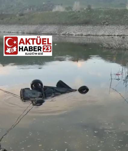 KARAKOÇAN’DA OTOMOBİL PEMBELİK BARAJ GÖLÜNE UÇTU: SÜRÜCÜ SAĞ KURTARILDI