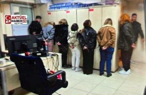 polislerle dalga geçen şahısların emniyetteki görüntüsü